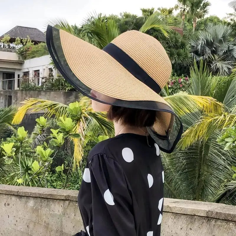 Wide Brim Floppy Straw Hat in Black